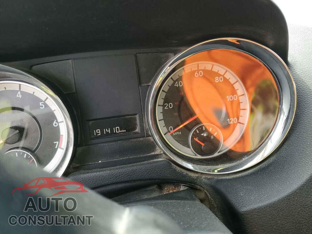 DODGE CARAVAN 2013 - 2C4RDGCG6DR641114