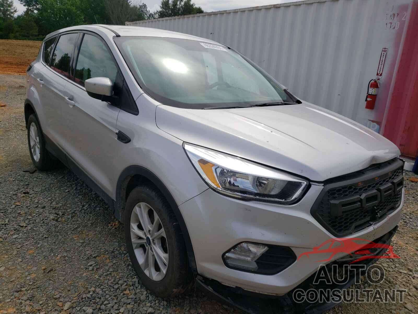 FORD ESCAPE 2017 - 1FMCU0GD4HUE40054
