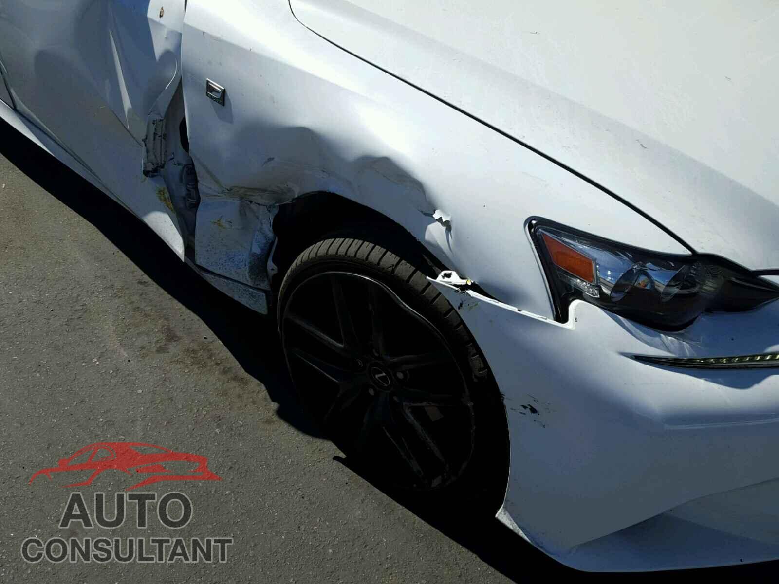 LEXUS IS 250 2015 - JTHBF1D26F5079399