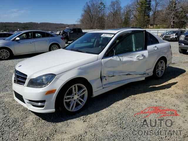 MERCEDES-BENZ C-CLASS 2014 - WDDGF4HB9EA932828