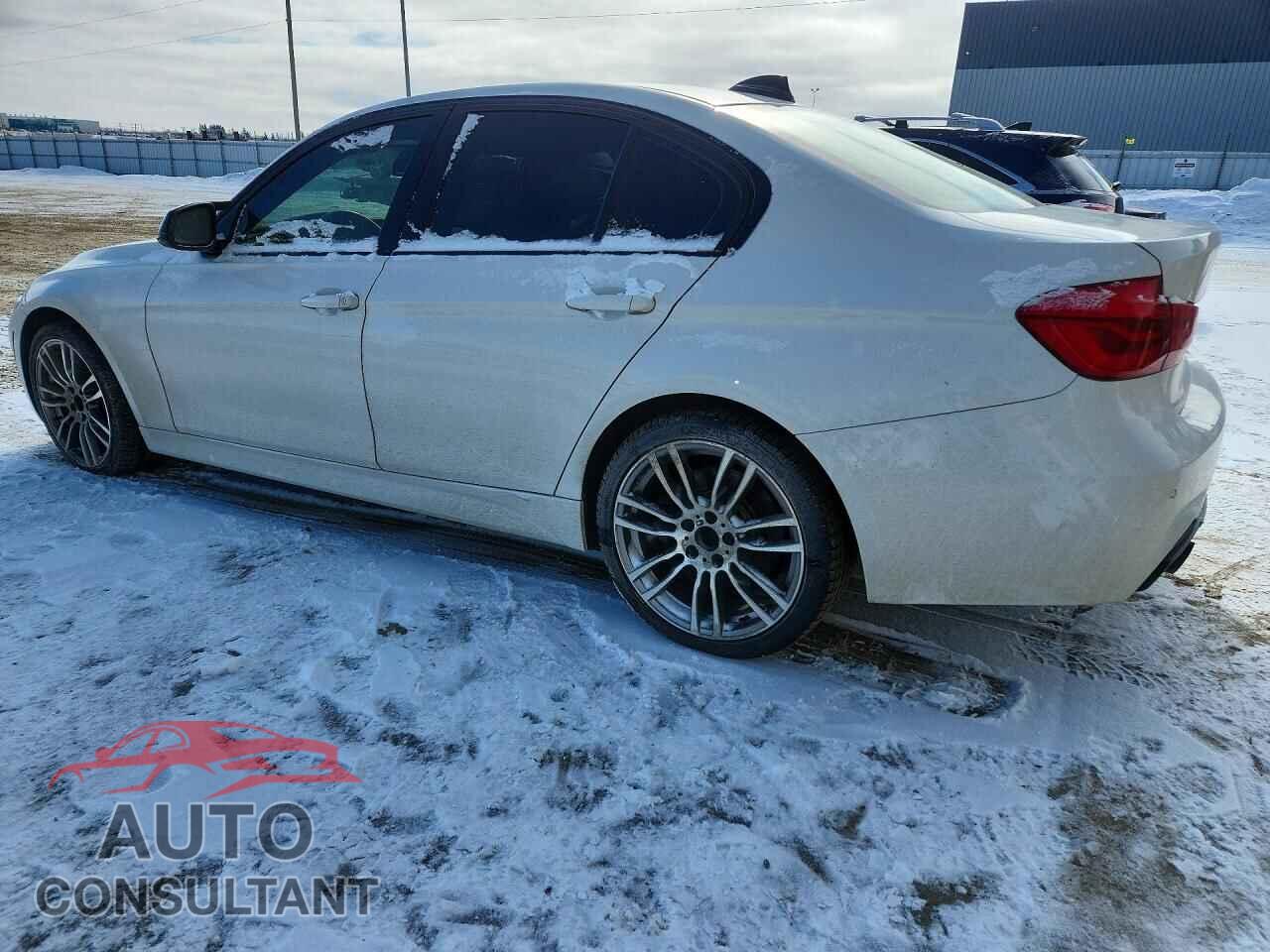 BMW 3 SERIES 2016 - WBA8E3G50GNU02635