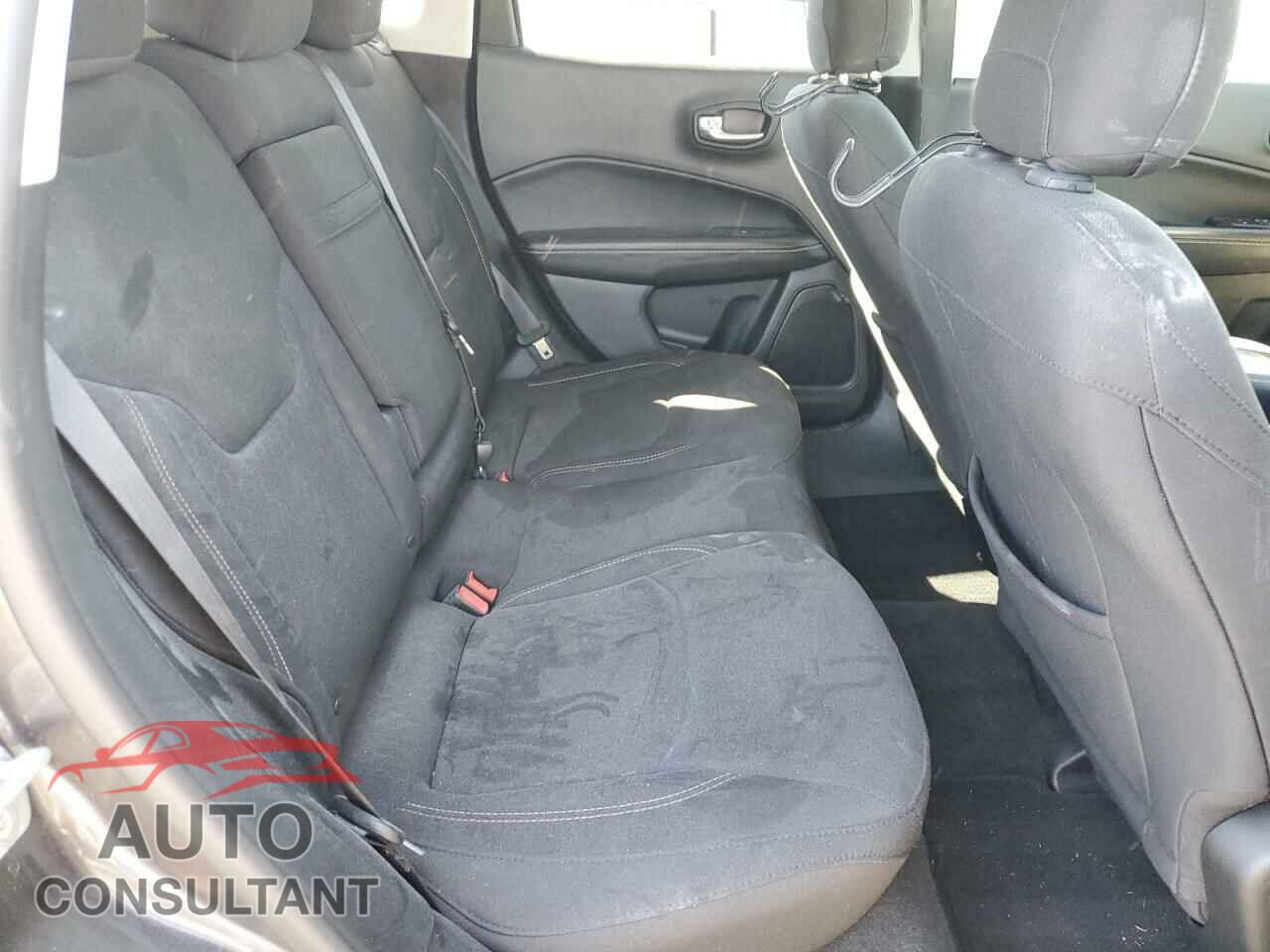 JEEP COMPASS 2017 - 3C4NJDAB3HT688584