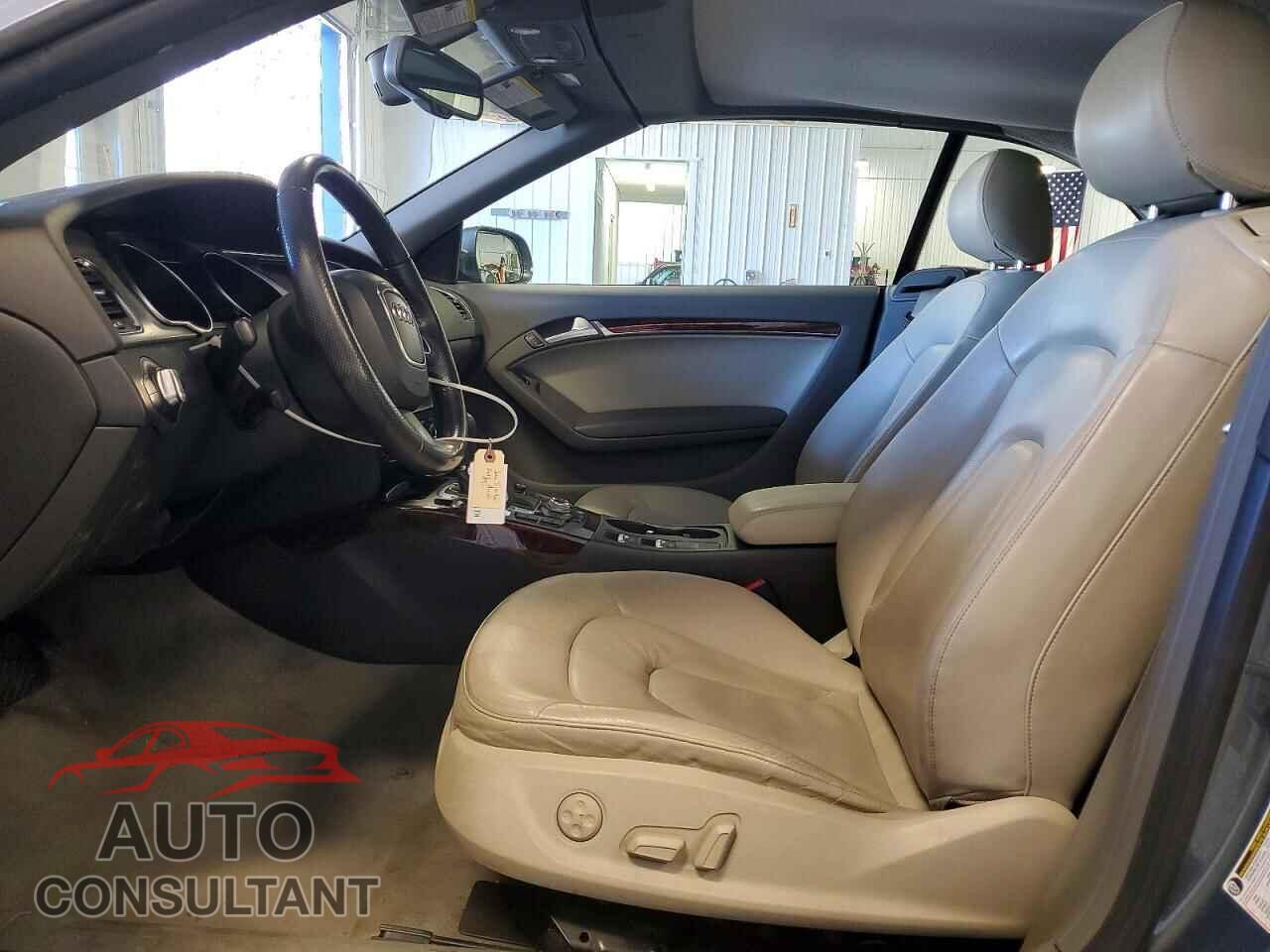 AUDI A5 2012 - WAULFAFH5CN004242