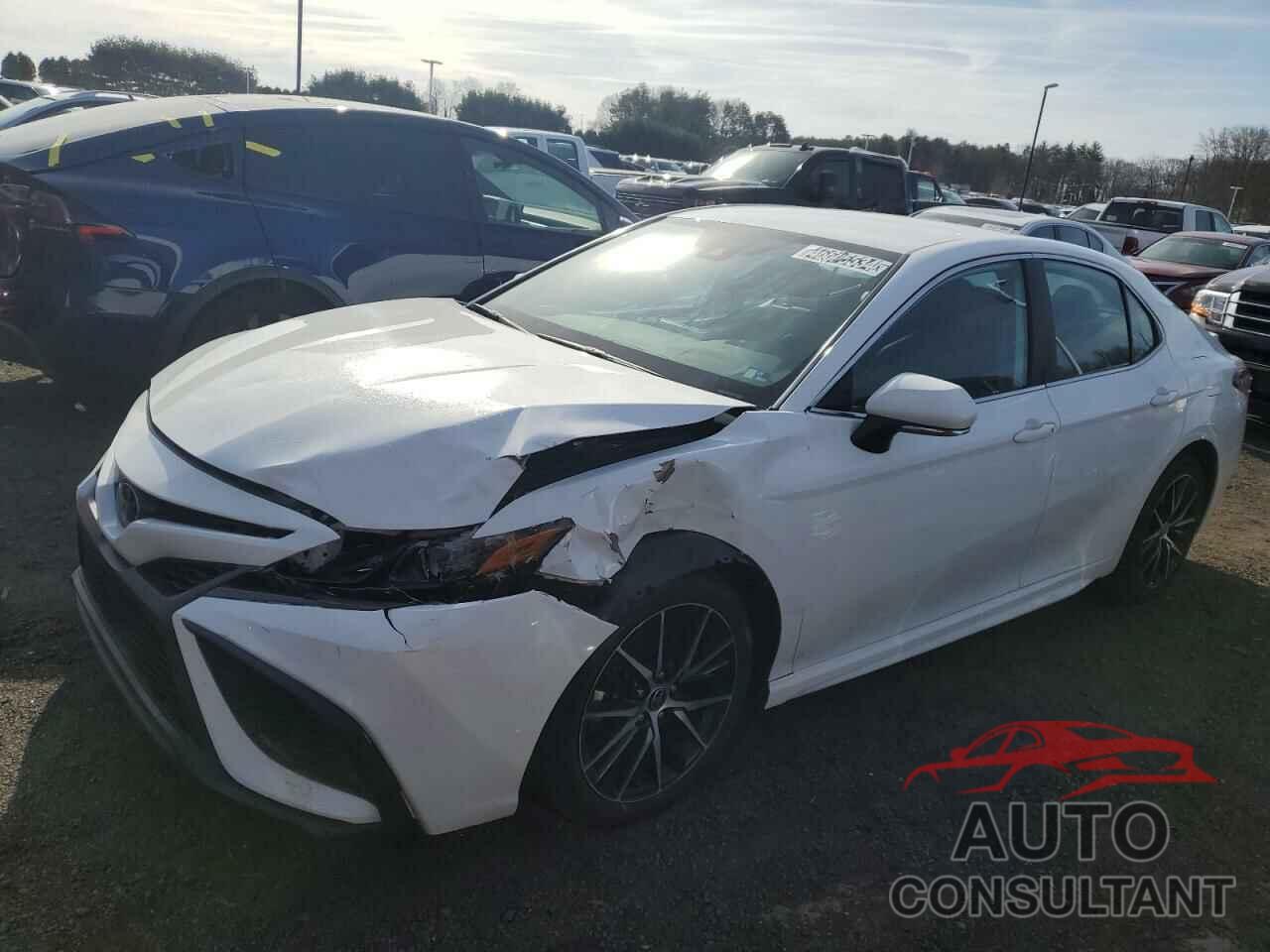 TOYOTA CAMRY 2022 - 4T1G11AK7NU678399