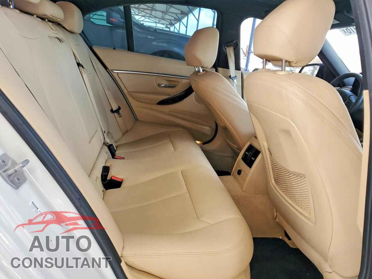 BMW 328 I SULE 2016 - WBA8E9G53GNU28634