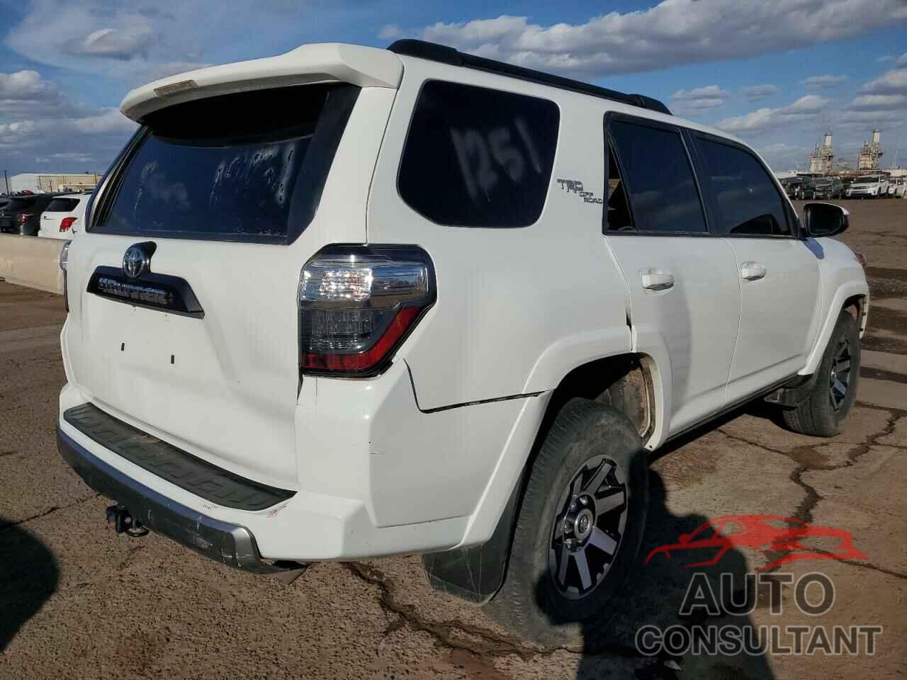 TOYOTA 4RUNNER SE 2023 - JTEPU5JR0P6100910