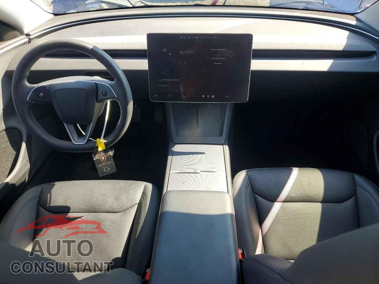 TESLA MODEL 3 2024 - 5YJ3E1EA0RF829476