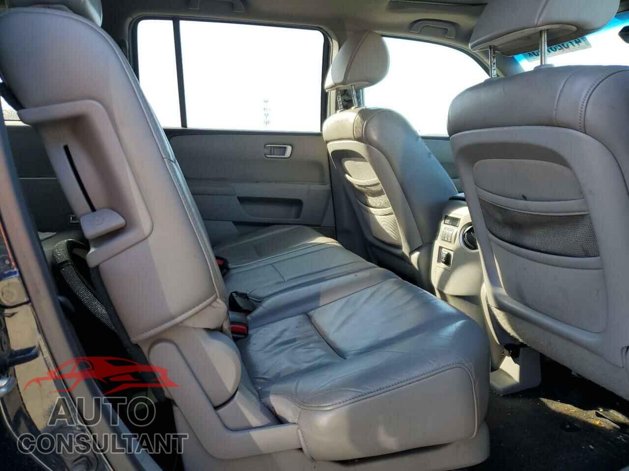 HONDA PILOT 2011 - 5FNYF4H58BB048407