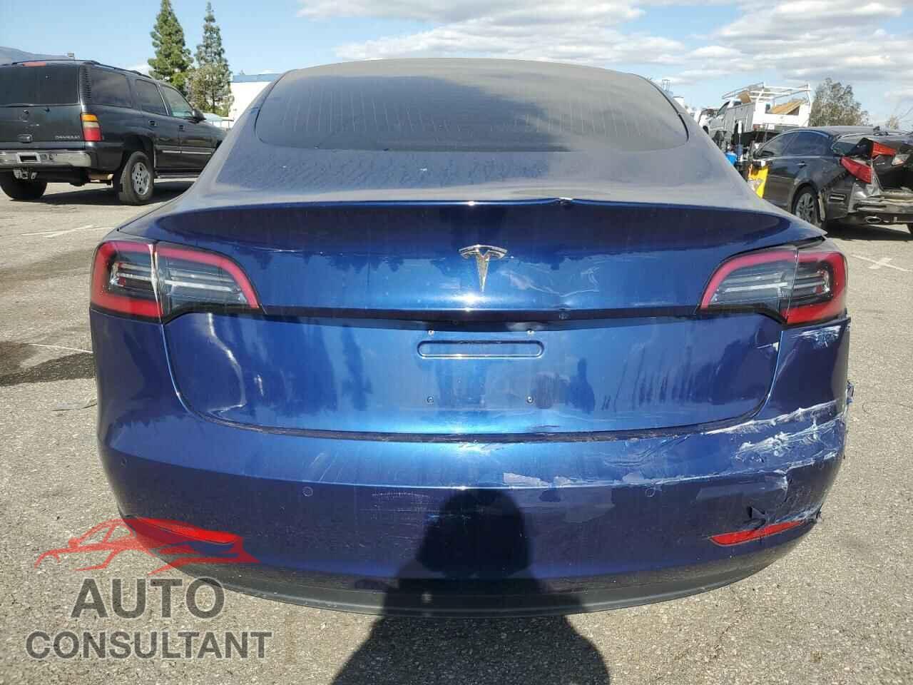 TESLA MODEL 3 2018 - 5YJ3E1EA8JF077918