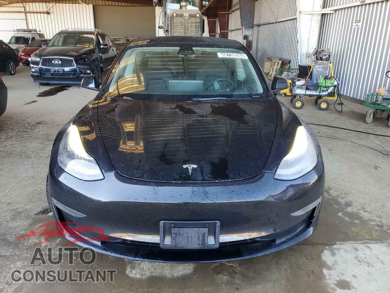 TESLA MODEL 3 2022 - 5YJ3E1EA2NF190124