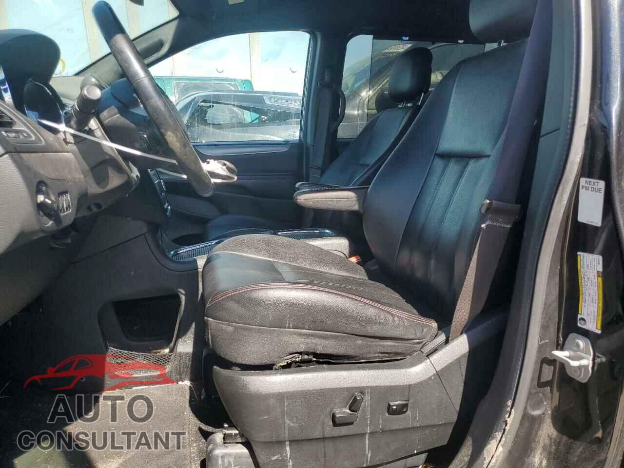 DODGE CARAVAN 2018 - 2C4RDGEG0JR324213