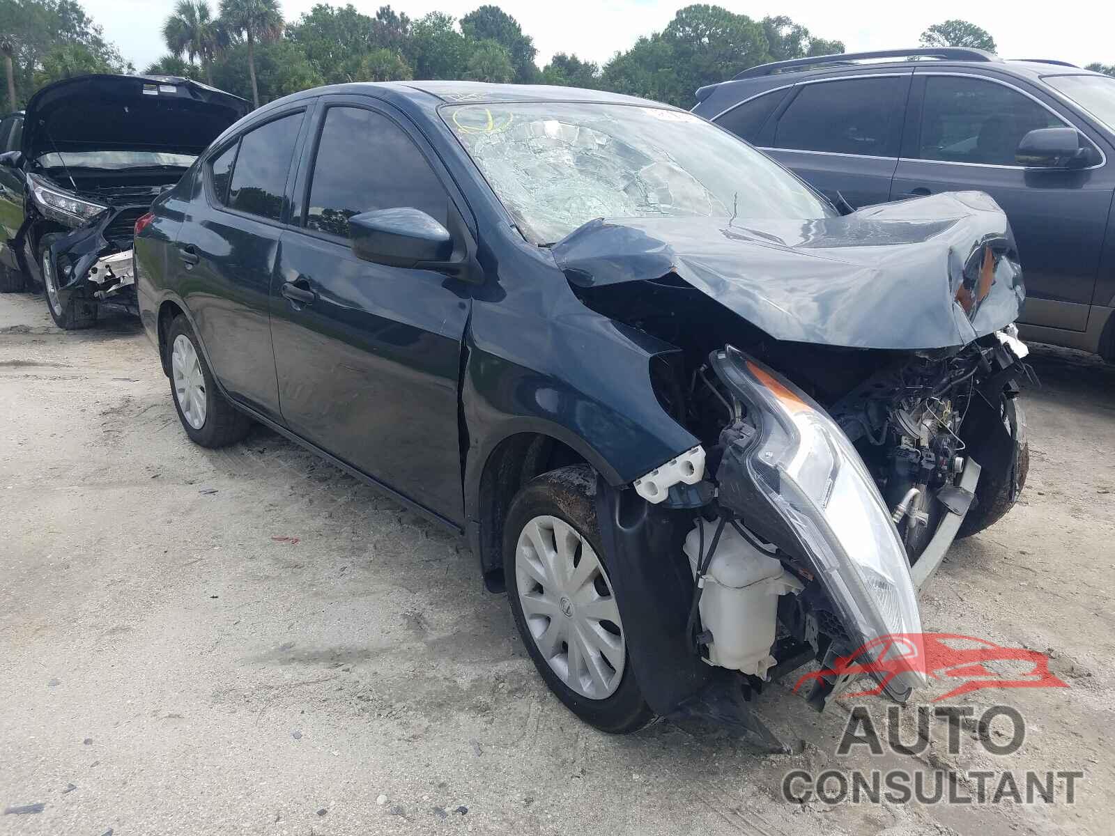 NISSAN VERSA 2017 - 3N1CN7AP8HL848504