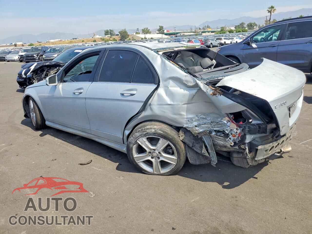 MERCEDES-BENZ C-CLASS 2011 - WDDGF8BB7BR179345