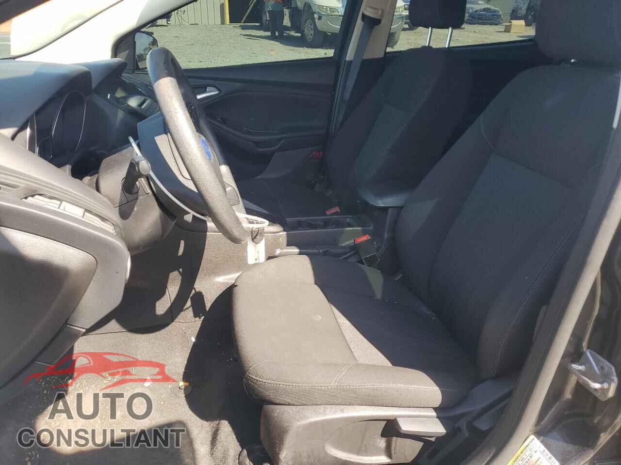 FORD FOCUS 2016 - 1FADP3F23GL282981