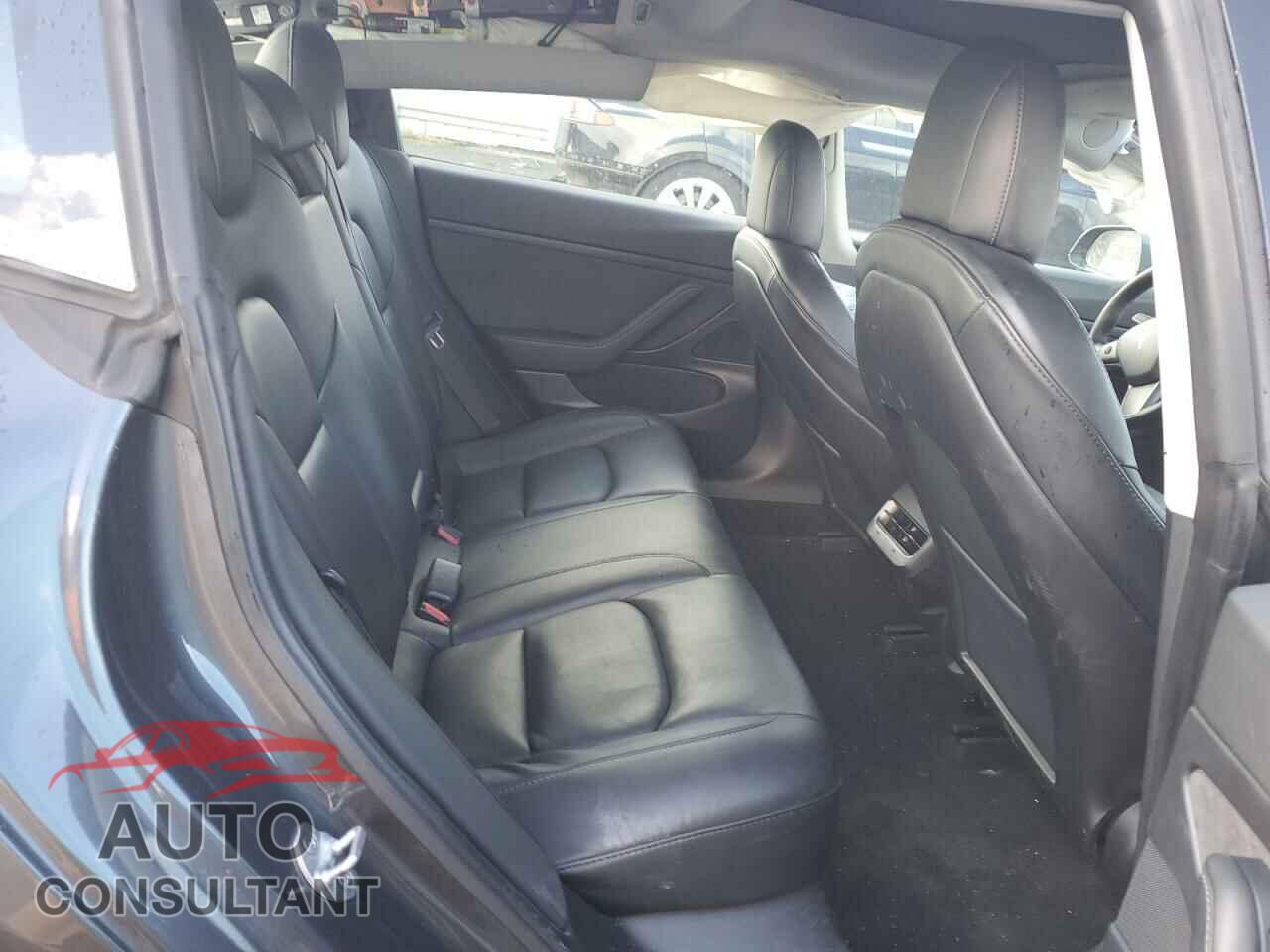 TESLA MODEL 3 2021 - 5YJ3E1EA7MF877792