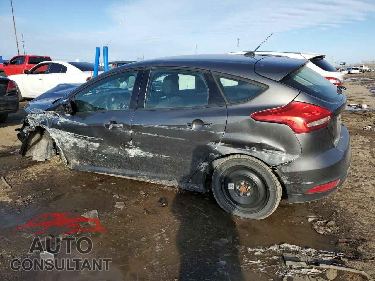 FORD FOCUS 2018 - 1FADP3K29JL309498