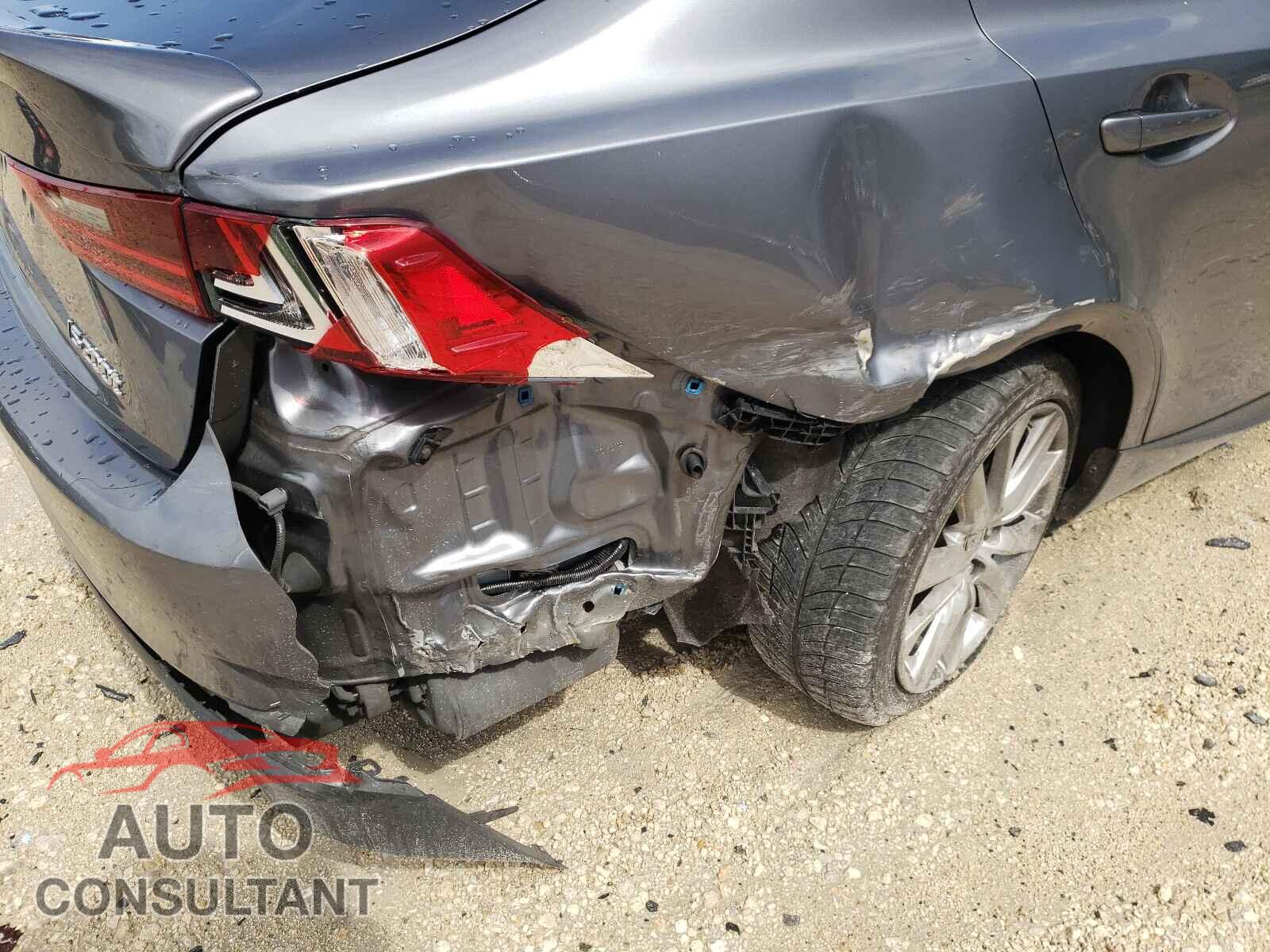 LEXUS IS 2016 - JTHBA1D27G5001617