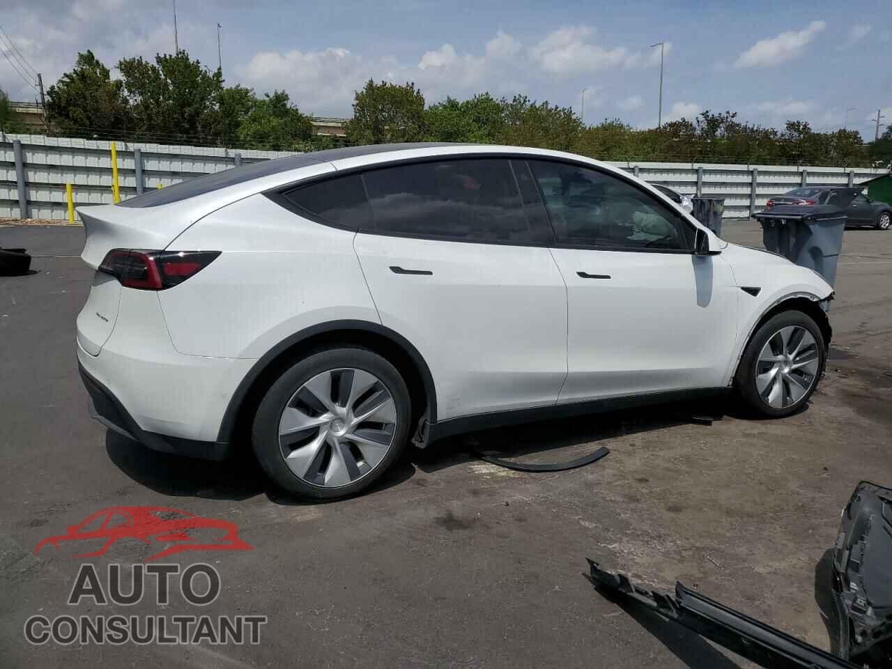 TESLA MODEL Y 2022 - 7SAYGAEE3NF314178