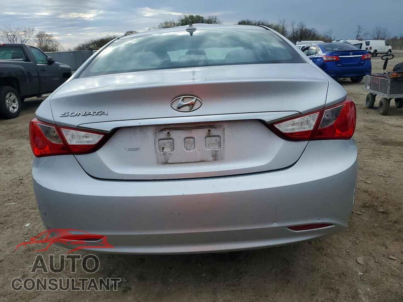 HYUNDAI SONATA 2013 - 5NPEB4AC1DH711098