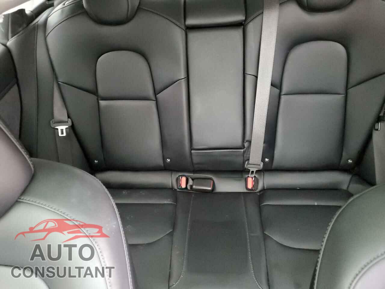 TESLA MODEL 3 2018 - 5YJ3E1EA7JF011487