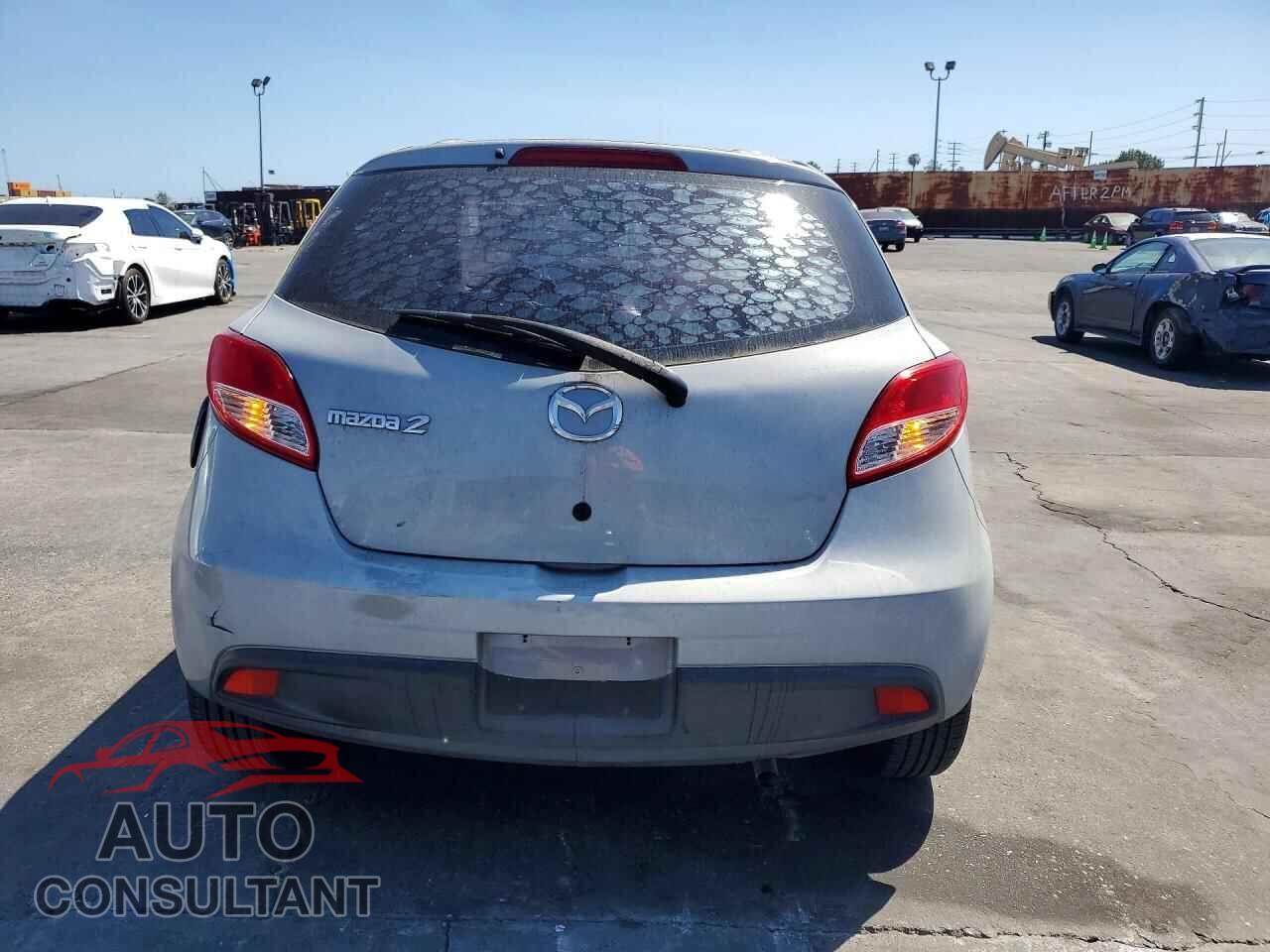 MAZDA 2 2014 - JM1DE1KZ4E0177226
