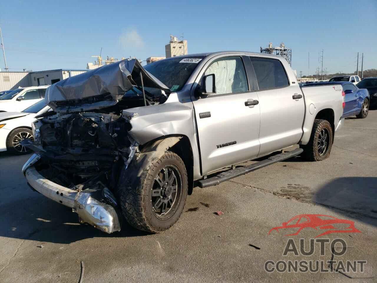 TOYOTA TUNDRA 2017 - 5TFEW5F14HX215126