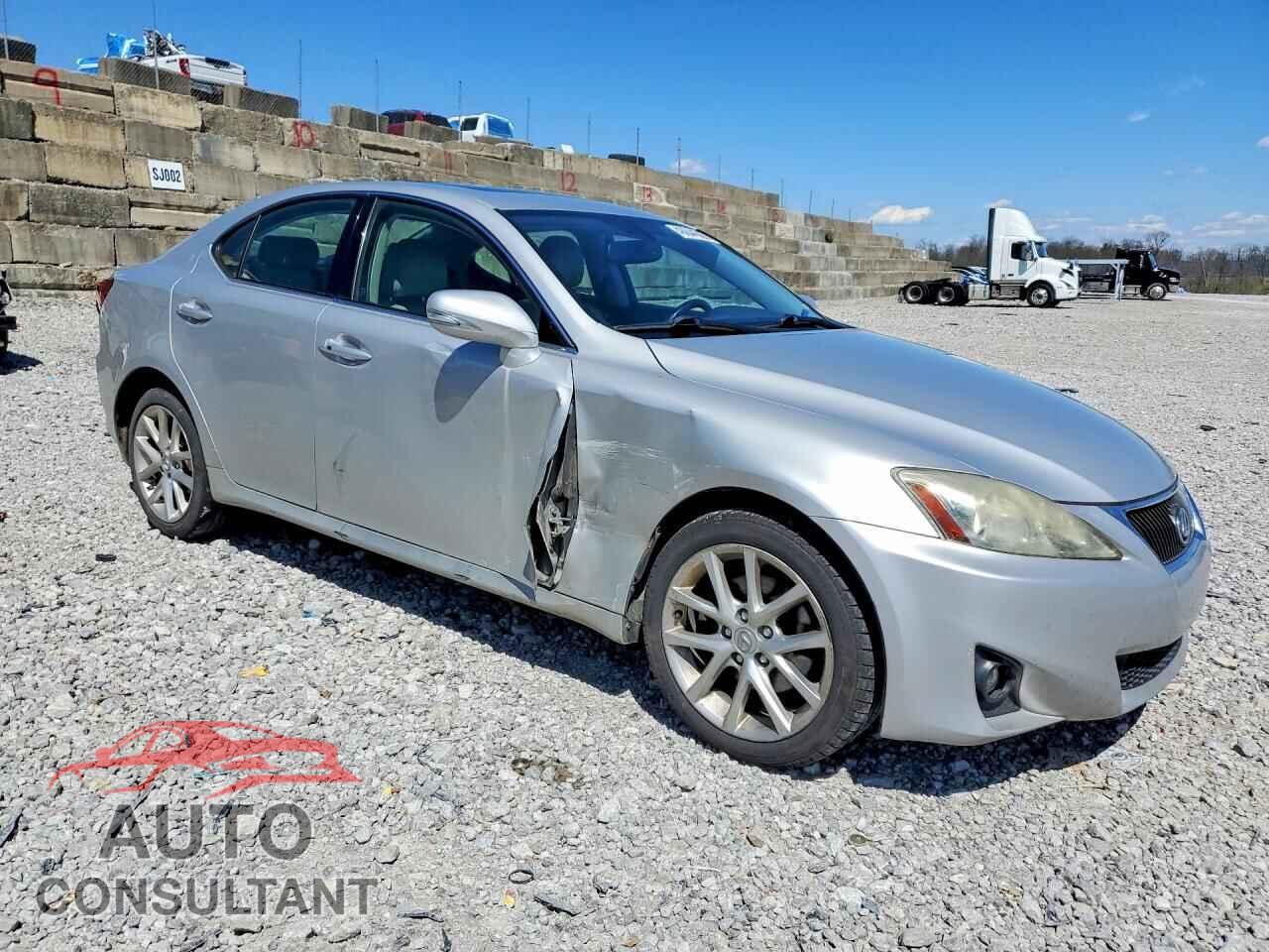 LEXUS IS 2012 - JTHCF5C27C5058750