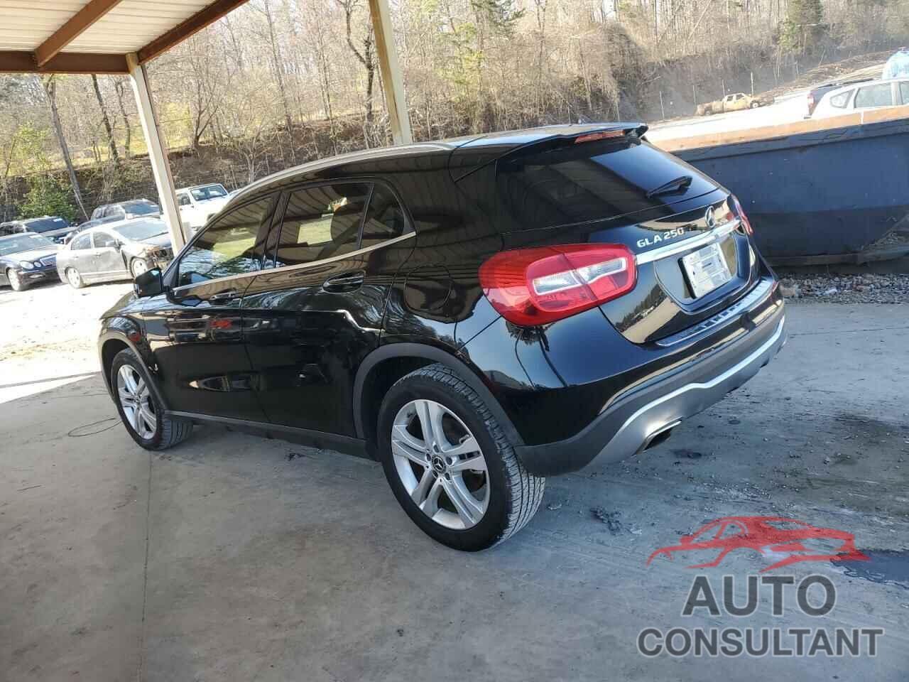 MERCEDES-BENZ GLA-CLASS 2018 - WDCTG4EB3JJ421436