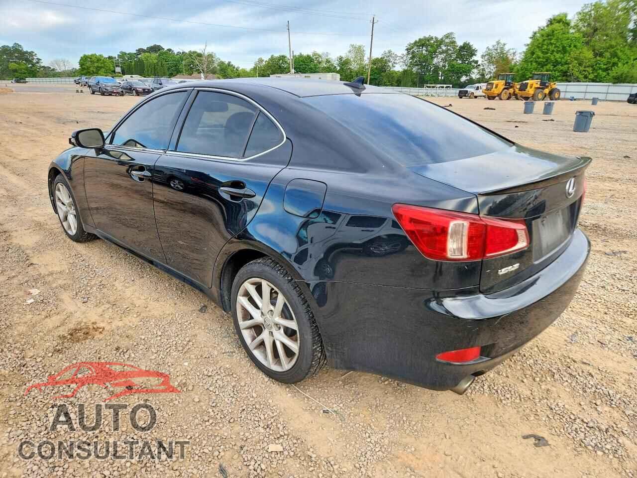 LEXUS IS 2011 - JTHCF5C28B5051711