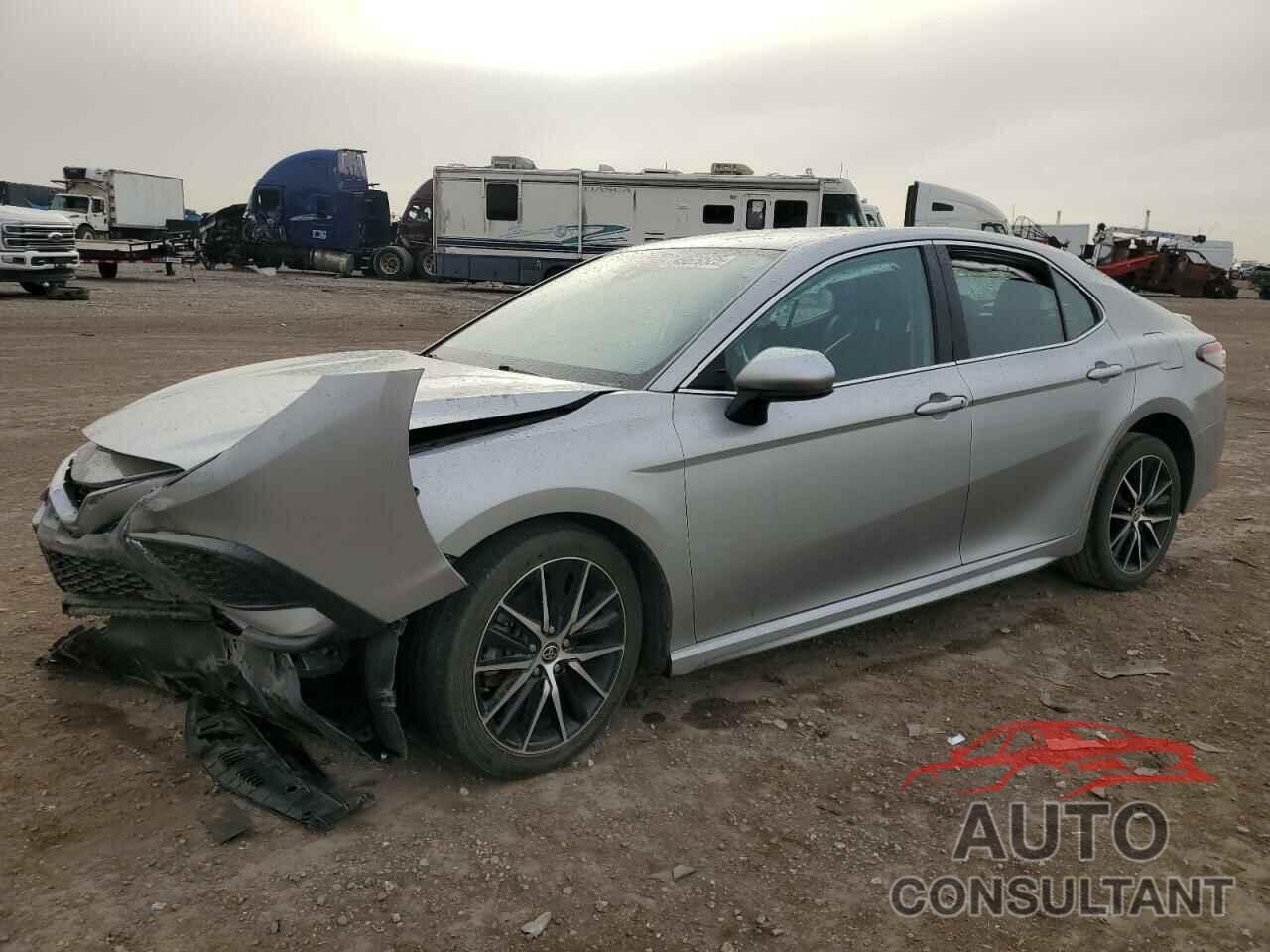 TOYOTA CAMRY 2021 - 4T1G11AK0MU456673
