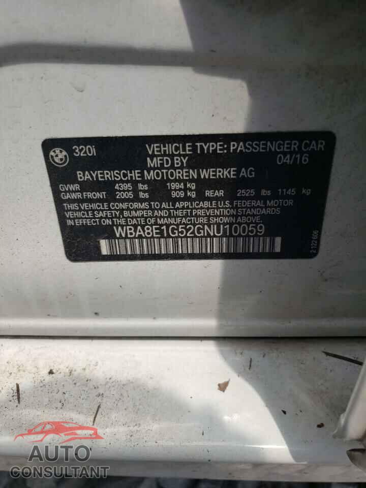 BMW 3 SERIES 2016 - WBA8E1G52GNU10059