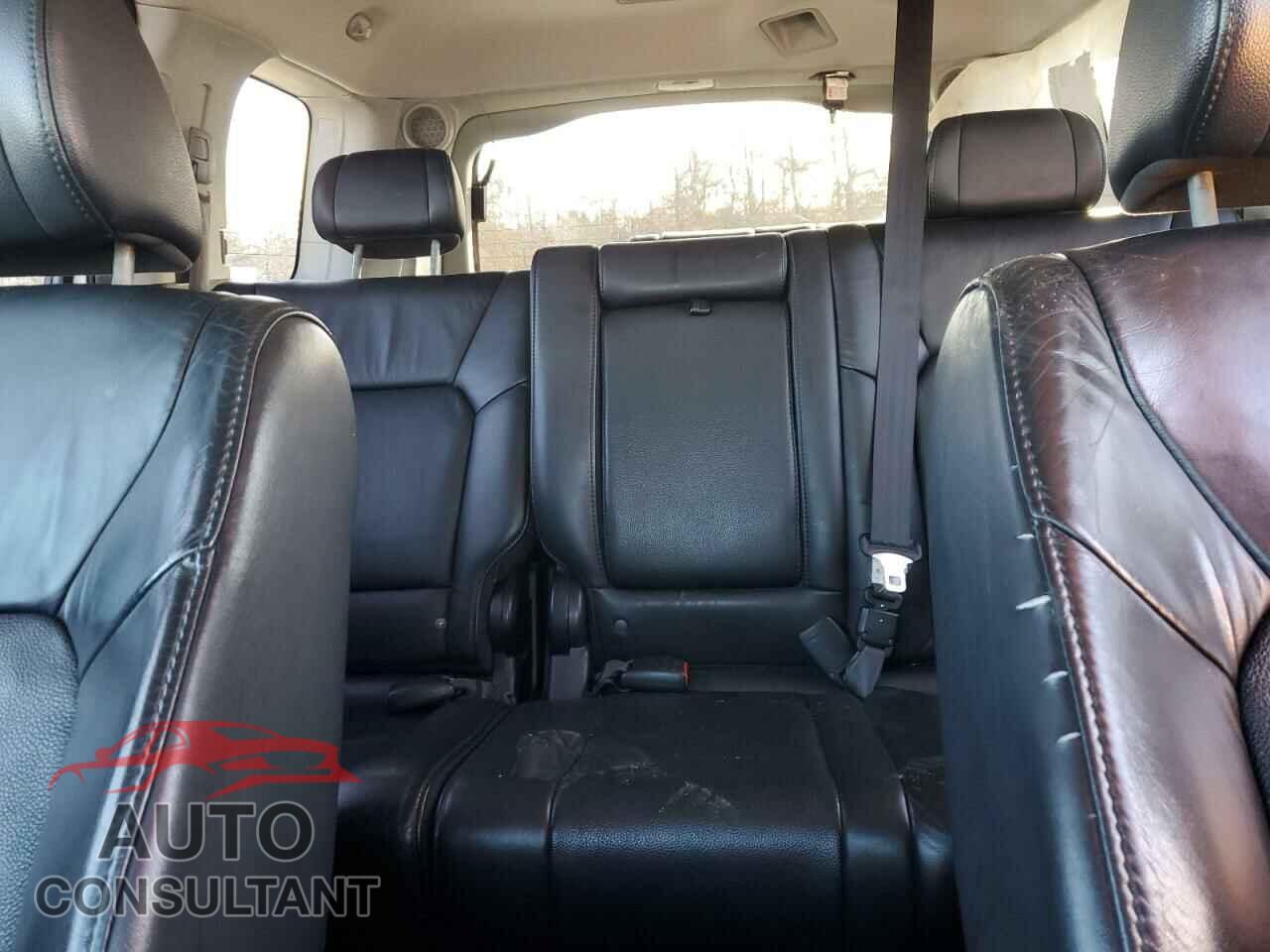 HONDA PILOT 2011 - 5FNYF4H77BB059304
