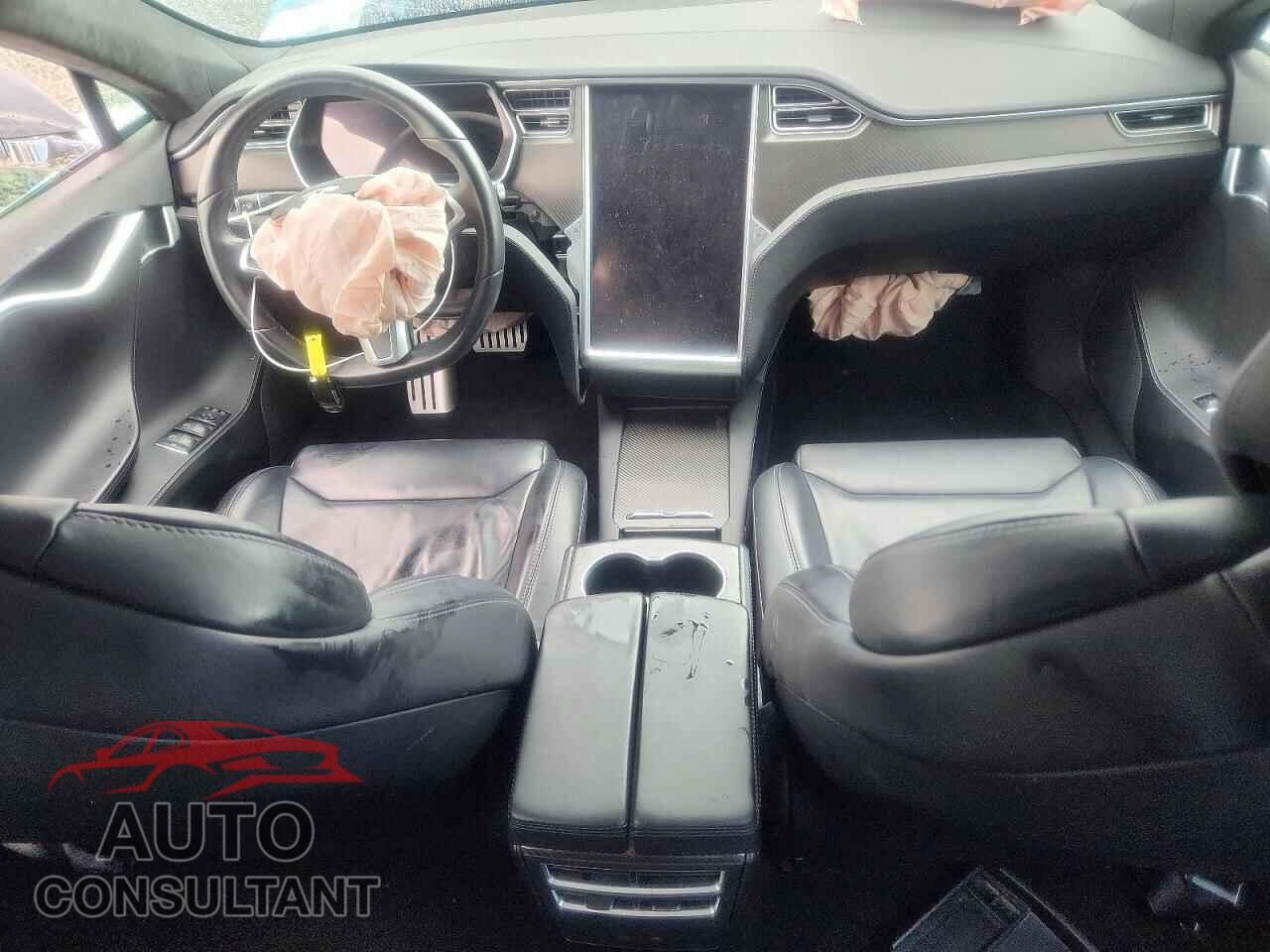 TESLA MODEL S 2017 - 5YJSA1E20HF211086