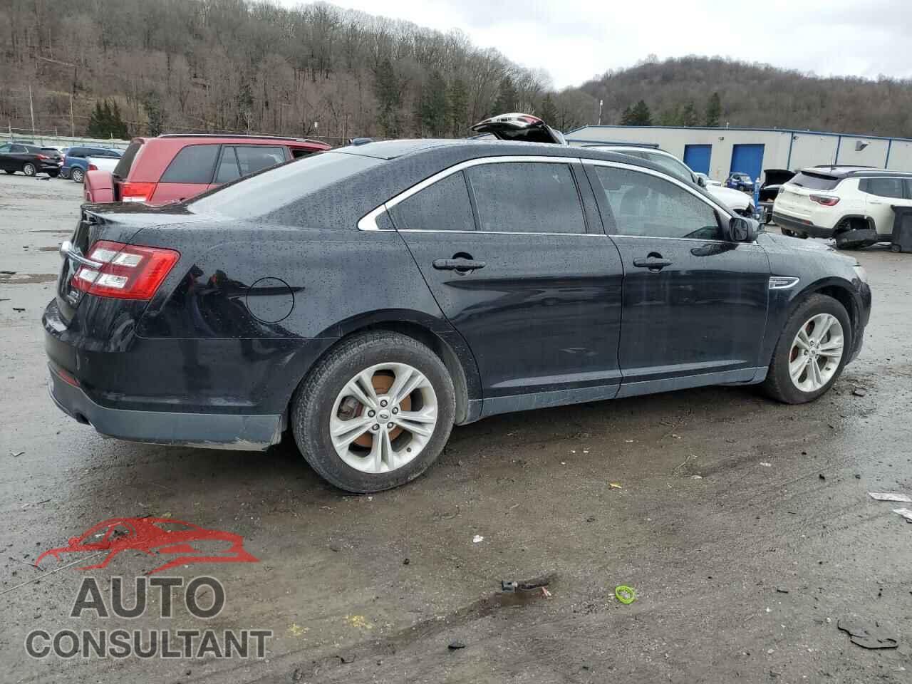 FORD TAURUS 2017 - 1FAHP2E87HG117043