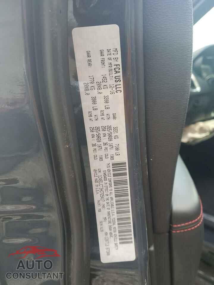 DODGE DURANGO 2017 - 1C4SDJCT3HC725417