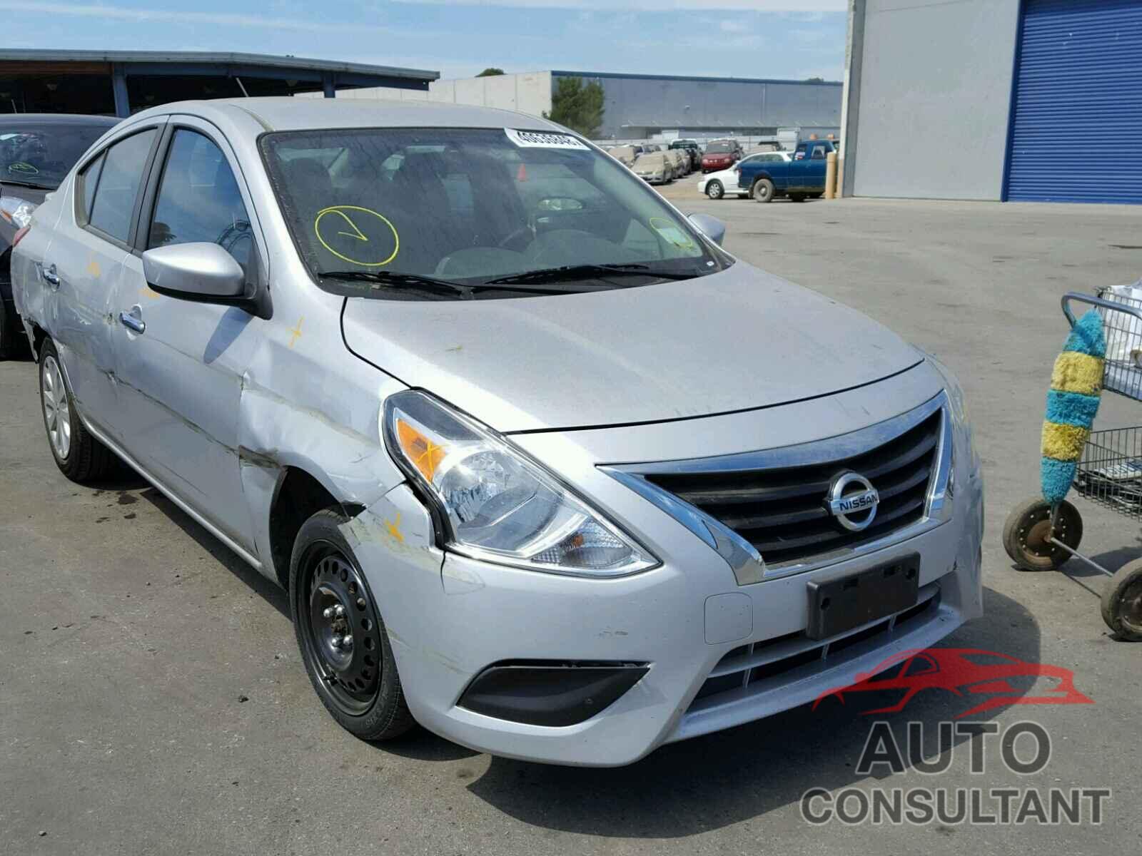 NISSAN VERSA 2017 - 3N1CN7AP8HK426917
