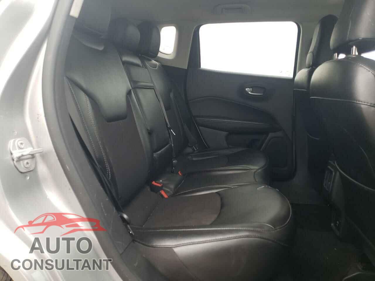 JEEP COMPASS 2020 - 3C4NJDBB4LT112557