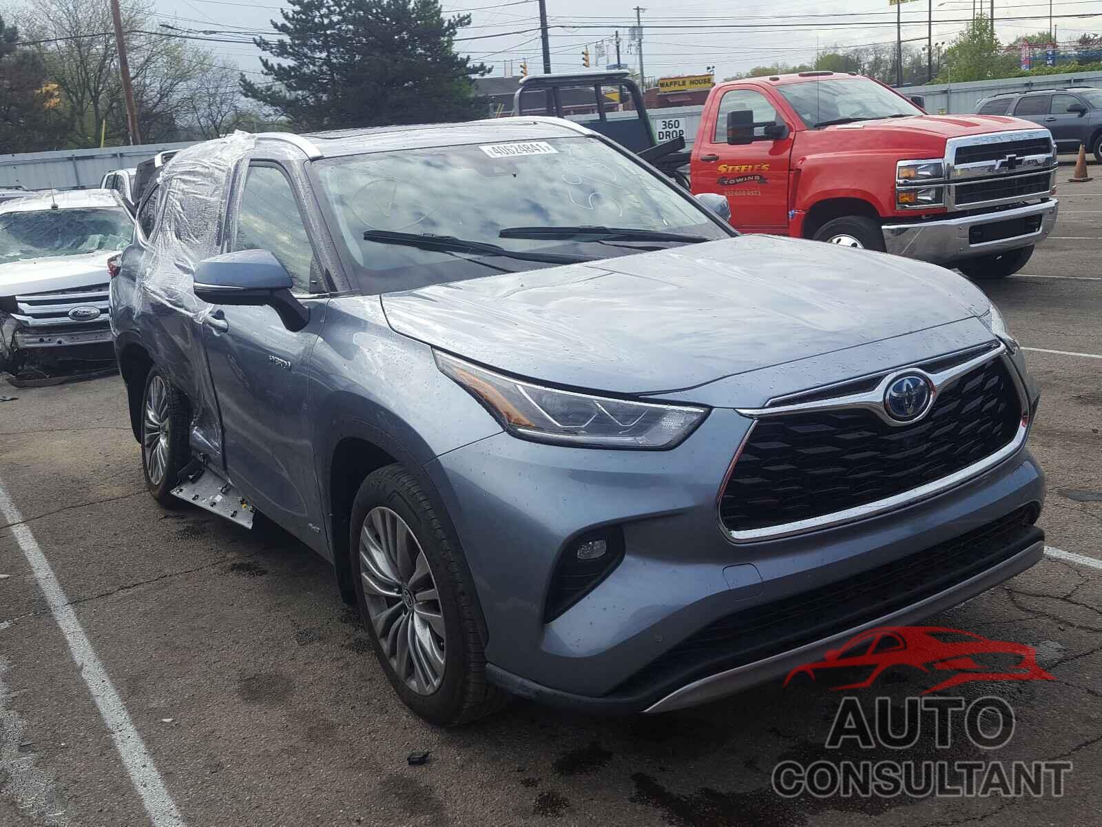 TOYOTA HIGHLANDER 2021 - 5TDEBRCH5MS025937