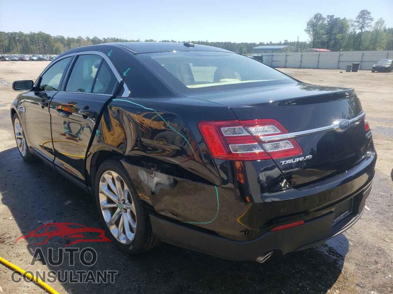 FORD TAURUS 2018 - 1FAHP2F82JG138404