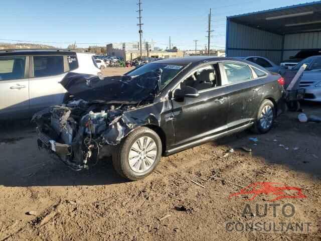 HYUNDAI SONATA 2017 - KMHE24L31HA065065