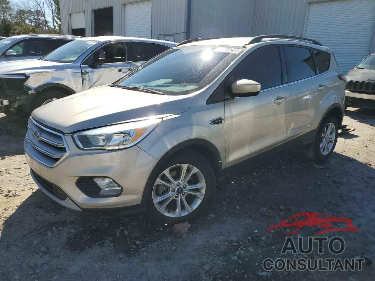 FORD ESCAPE 2018 - 1FMCU0GD8JUC20390