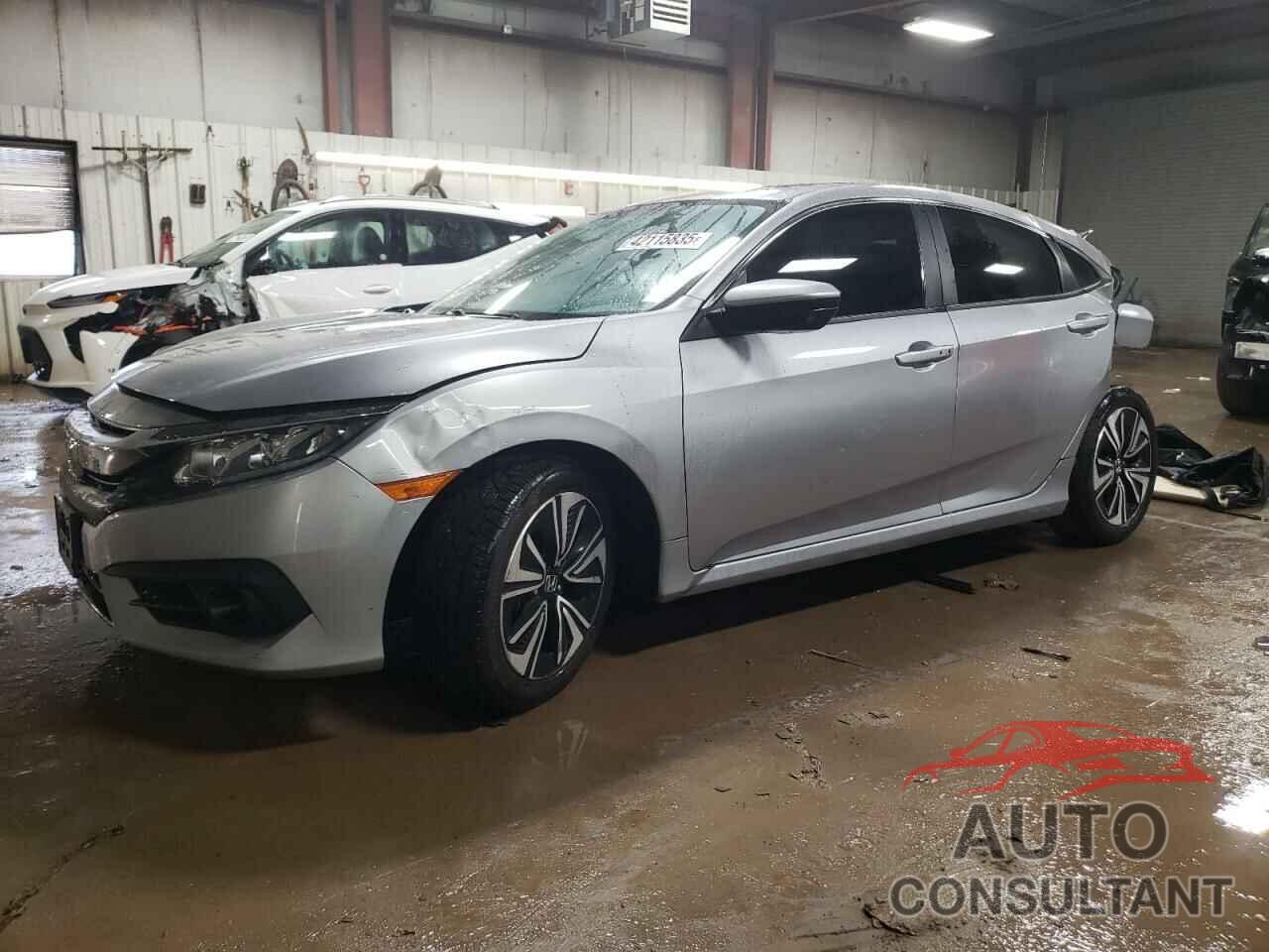 HONDA CIVIC 2018 - JHMFC1F70JX018372