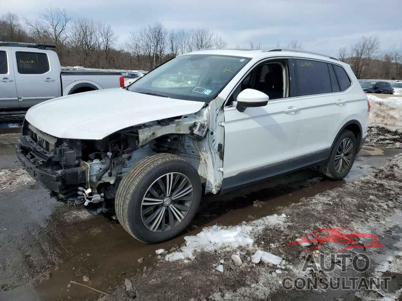 VOLKSWAGEN TIGUAN 2018 - 3VV2B7AX4JM135280