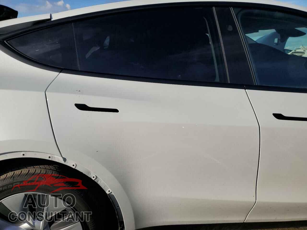TESLA MODEL Y 2023 - 7SAYGDEDXPF958143