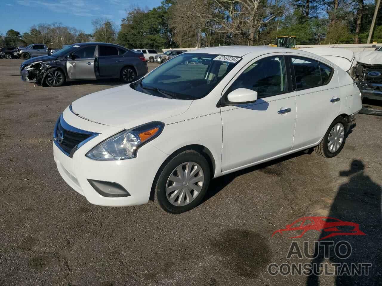 NISSAN VERSA 2017 - 3N1CN7AP8HL844971