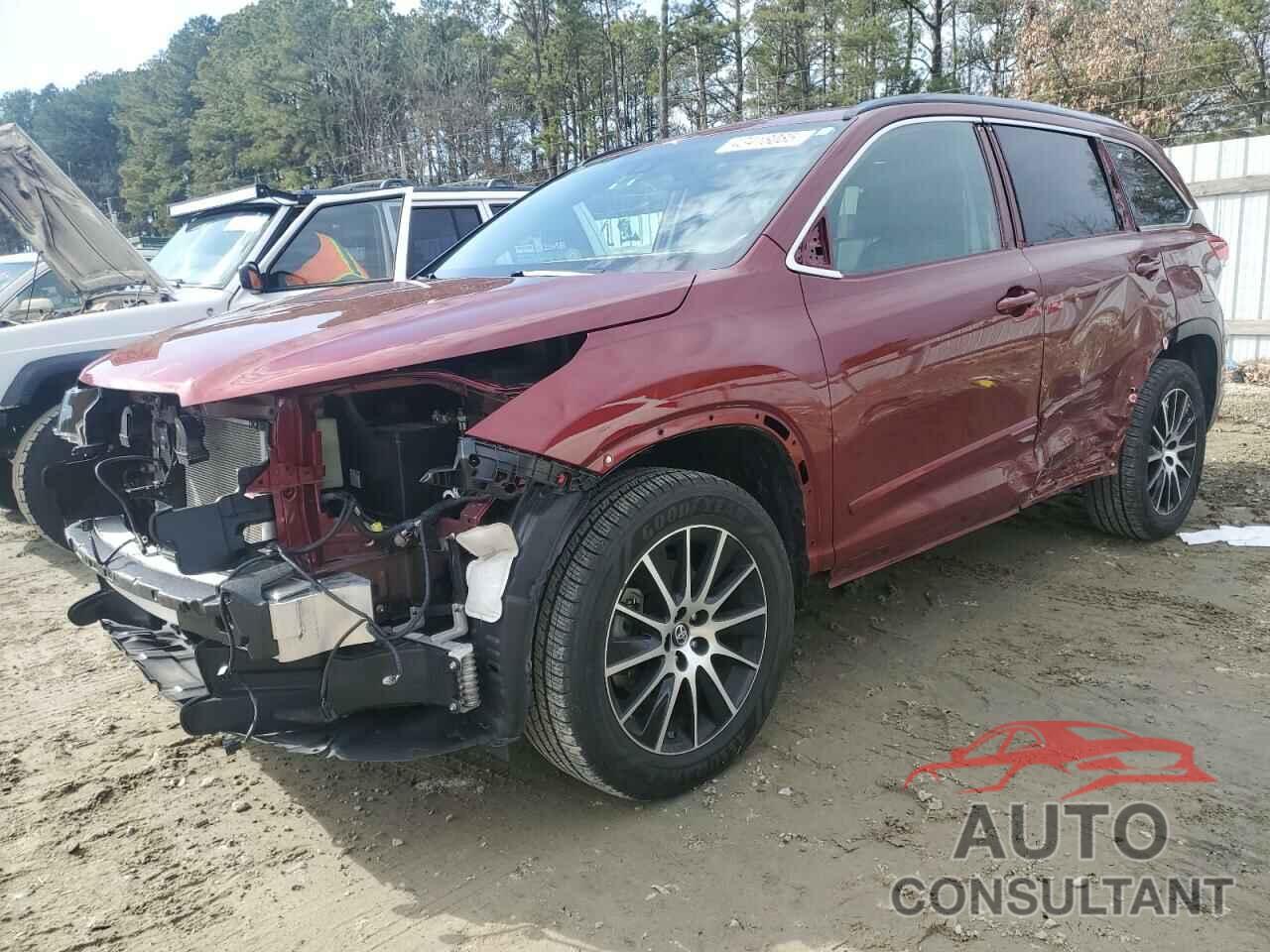 TOYOTA HIGHLANDER 2018 - 5TDJZRFH0JS814840