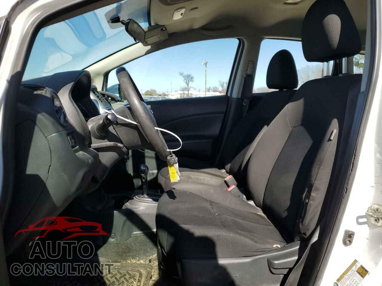 NISSAN VERSA 2017 - 3N1CE2CP3HL375918