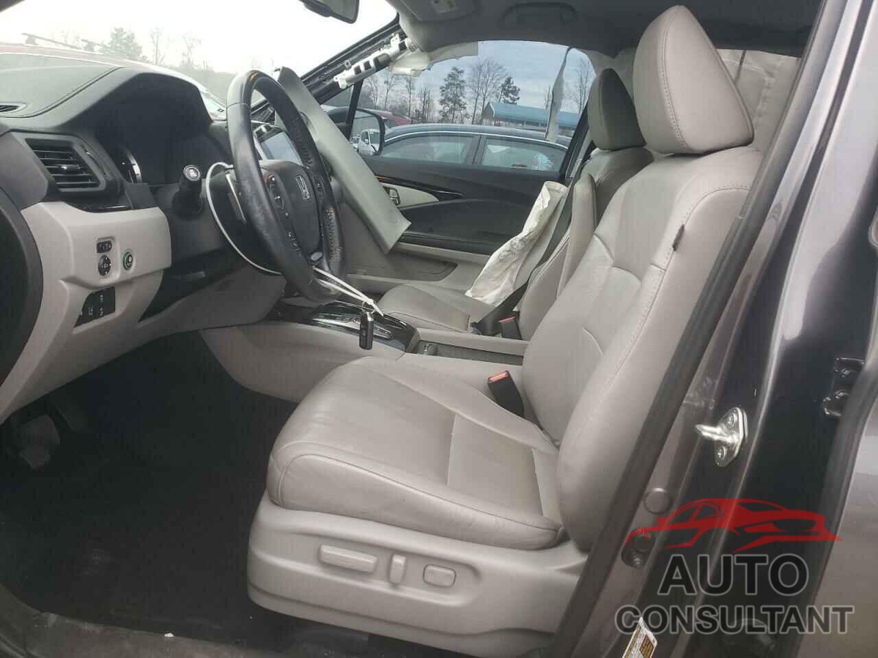 HONDA PILOT 2017 - 5FNYF5H94HB048146