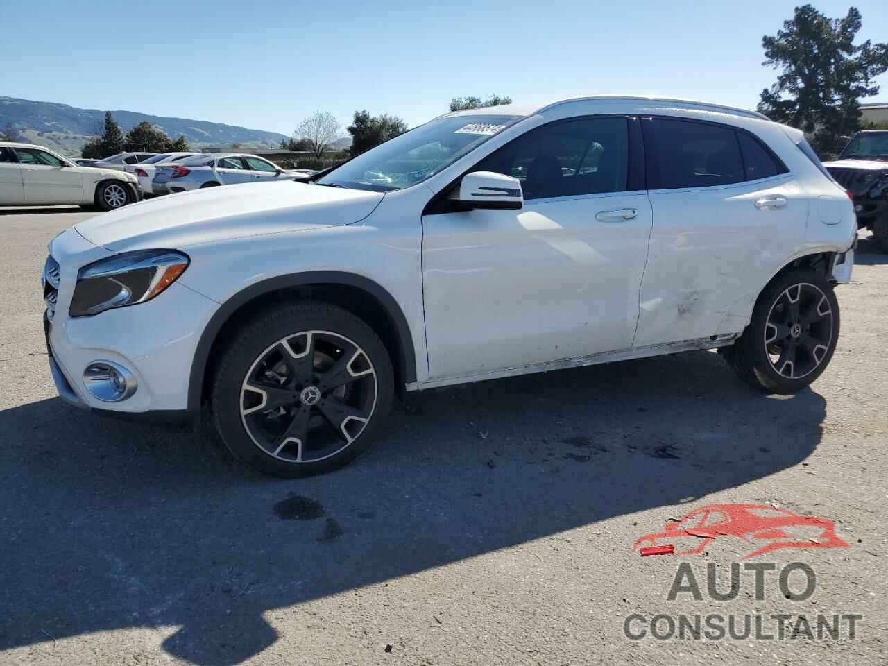 MERCEDES-BENZ GLA-CLASS 2019 - WDCTG4GB8KU012409