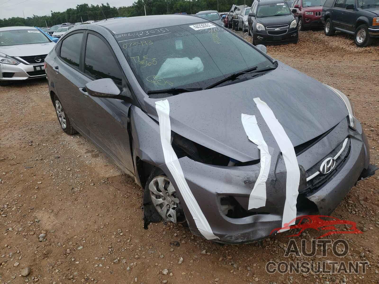 HYUNDAI ACCENT 2016 - KMHCT4AEXGU073493